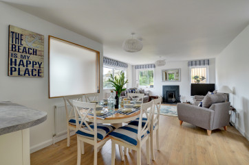 A wonderful open plan space to enjoy with family and friends 