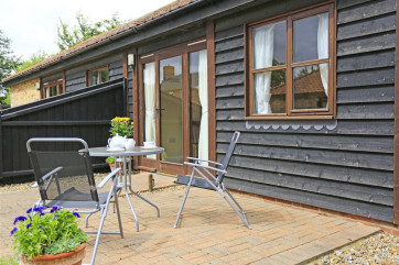 Courtyard Garden - View 2