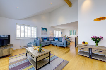 Sitting Room - View 3