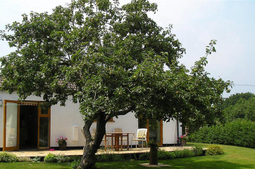 Crofter's is a bright and airy bungalow in the heart of Blaxhall situated down a quiet country lane.