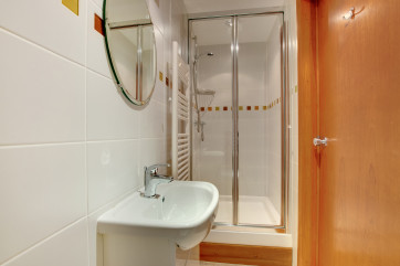 En suite Shower Room to Bedroom 1