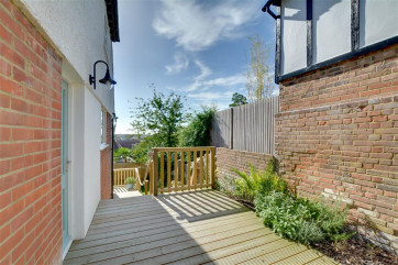 EK751 - Steps to Terrace