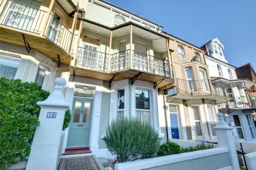 Wonderful Victorian town house within walking distance to the seafront in Ramsgate