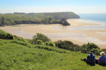 CHECK-OUT-THAT-VIEW-DORIS