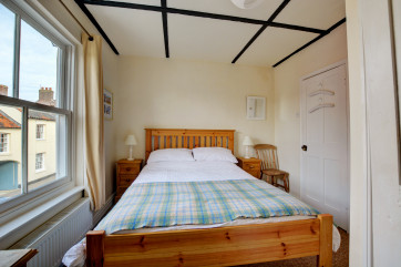 Light and airy double bedroom with en-suite shower room.