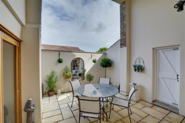 Lovely enclosed patio