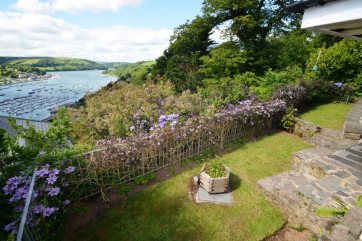 Garden of Dartwood House in Kingswear