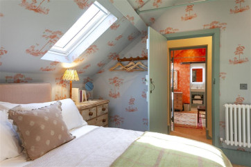 PEARSON'S DOUBLE BEDROOM