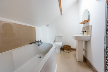 Ensuite Bathroom for Bedroom 3