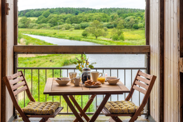 Balcony with Bedroom 1