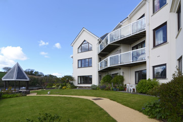 The Moorings Apartments in Kingsbridge with estuary river views