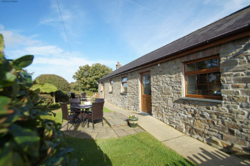 Welcoming cottage - perfect for small family holidays in West Wales