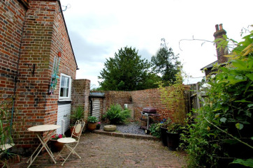 Another view of your private courtyard.