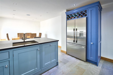 YGARNX - Kitchen View 2