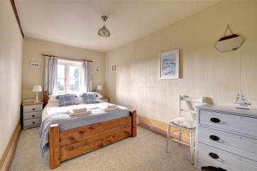 Spacious bedroom with double bed