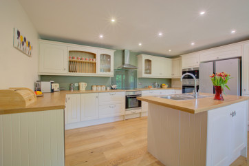Fabulous kitchen with American-style fridge freezer and island unit.