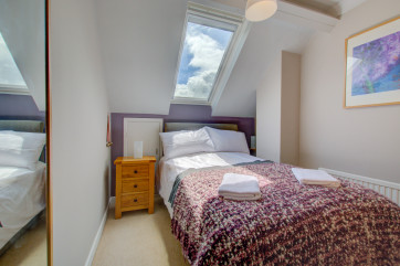 Bedroom 3 with double bed