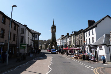 Less than a mile to the historic market town of Machynlleth