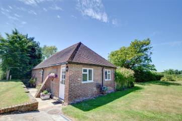 CB584 Exterior view 2