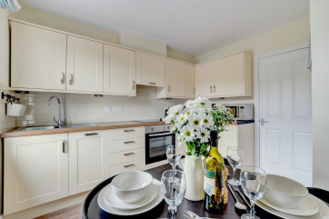 A well equipped kitchen has everything you need for meals with family or friends