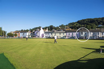 Compass Cottage on Shaldon Green in central Shaldon, Devon