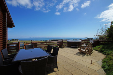 Set in an elevated position with fantastic sea and countryside views