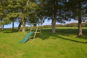 Childrens play equipment