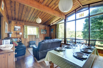 WAV604 - Living Room 1