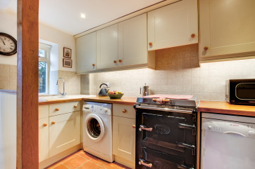 The perfectly formed kitchen is well equipped with everything needed for your break, including a fantastic Range cooker