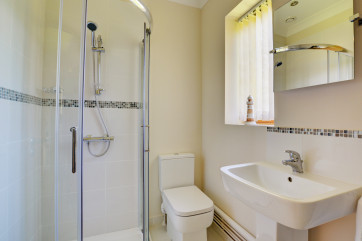 Shower cubicle, washbasin, and w.c in the En-suite Shower Room