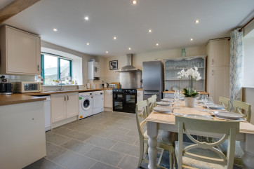 Hafan y Traeth - Stylish kitchen 
