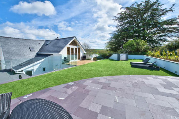 YGARNX - Rear Terraces View 2