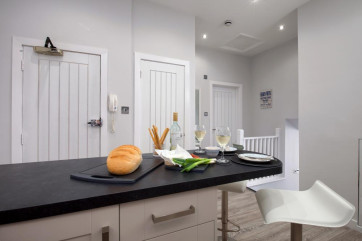 Luxury Self-Catering Holiday Apartment in Torquay