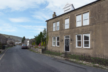 Double fronted property in Kettlewell, Fellside sleeps up to 8 in 4 bedrooms
