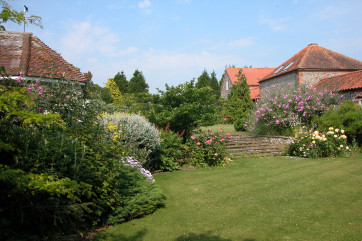 A view of the stunning communal garden.