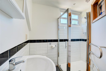 En suite to bedroom two