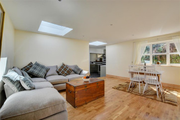 Beautiful sitting/dining room