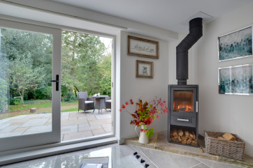 CB652 - Wood Burning Stove