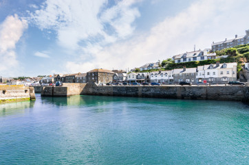 Porthleven outer harbour