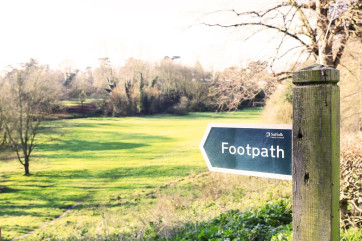 You can access the park across the road from Wren Cottage via a footpath.