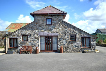 WAG263 - Exterior View 1