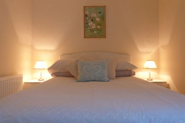 Double bedroom 3 - cosy bedroom with fitted wardrobe & hand basin