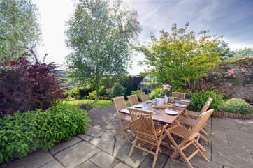 Enjoy family meals together on the patio