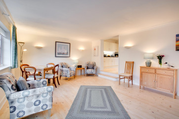 Sitting room with comfortable seating