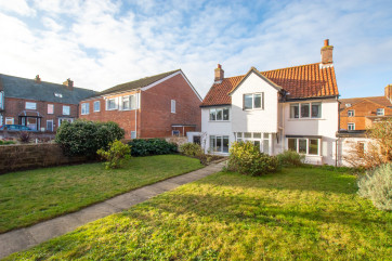 White Cottage Garden