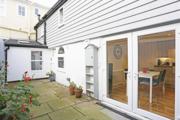 Courtyard Area - View 1