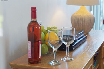 Holiday accommodation Llyn Peninsula - fully equipped kitchen