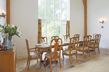 Sitting Room/Dining Area - View 3