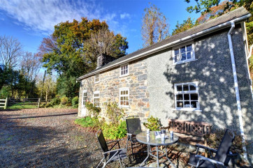 WAB184 - Exterior - View 2