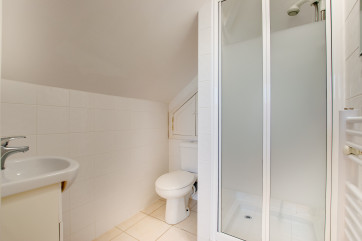 En suite Shower Room to Bedroom 1